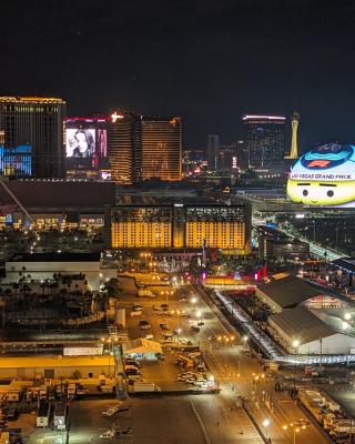 Penthouse Suite with Strip View at The Signature At MGM Grand