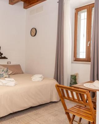 [Centro Storico] Redmood House a 5 min dal mare, Wi-Fi, A/C e Netflix