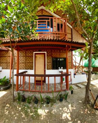 Moalboal Panagsama beach TopBudz Hostel