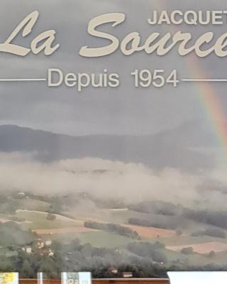 LA SOURCE Jacquet depuis 1954 Hôtel et Studio