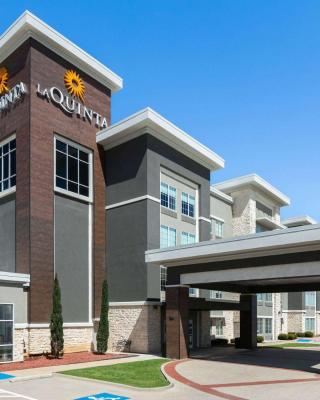 La Quinta Inn & Suites by Wyndham Ft Worth-Burleson