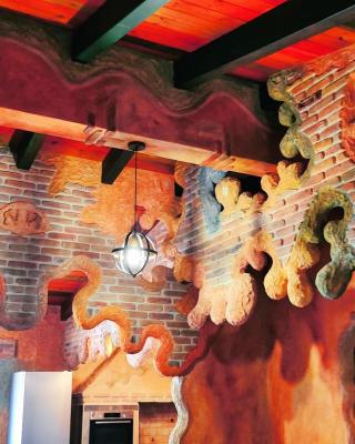 Casa Gaudi - House & Rooms
