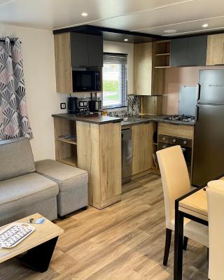Mobil-Home 3 Chambres, TOUT CONFORT, Option "DRAPS FOURNIS" Disponible !