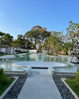 The Season Resort
