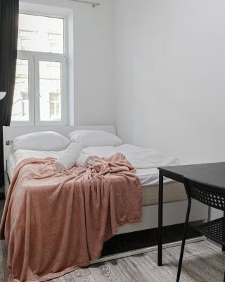 Affordable 5-BR Shared Apartment / Enkplatz U3 Getaway