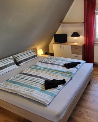 Privates Doppelzimmer bei der Weser-Ems Halle