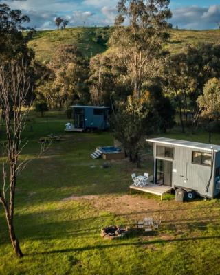 Tiny House Farmstay at Dreams Alpaca Farm - A Windeyer Outback Experience