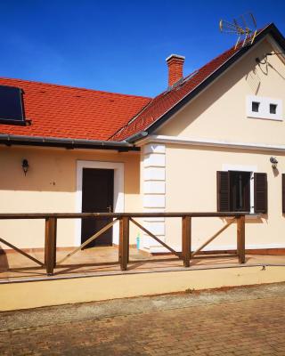 Gyümölcsliget Vendégház