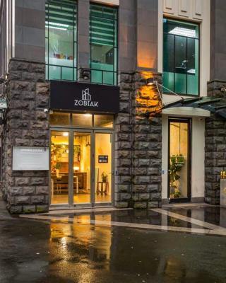 Central stylish studio in CBD by Zodiak Stays