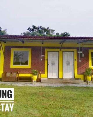 D Anjung Homestay Aisy