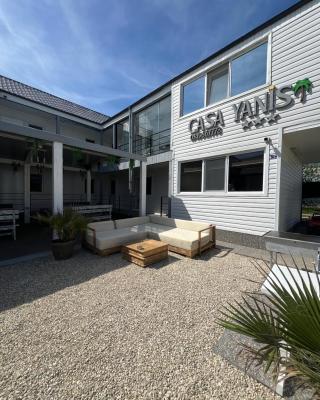 Vila Yanis Vama Veche