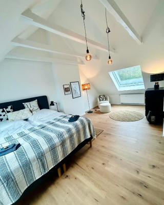 FeelsLikeHome - Reihenhaus zwischen Hamburg und Heide mit Garten&Garage