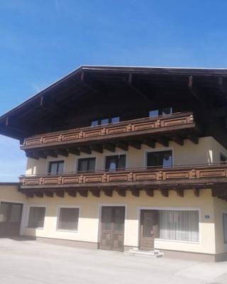 Apartment in Niedernsill near Ski Slopes