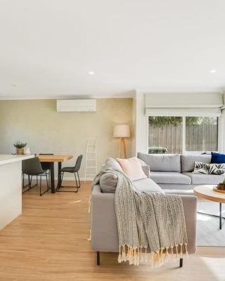 Relaxed at Rosebud-Cosy 3 bedroom beach escape*