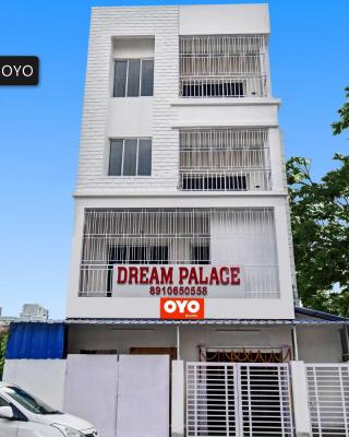 OYO Ruby Park Dream Palace Near Acropolis Mall