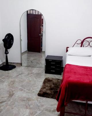 Habitación Cómoda en Familia