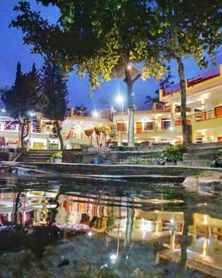 Pandu Lakeside Hotel Parapat