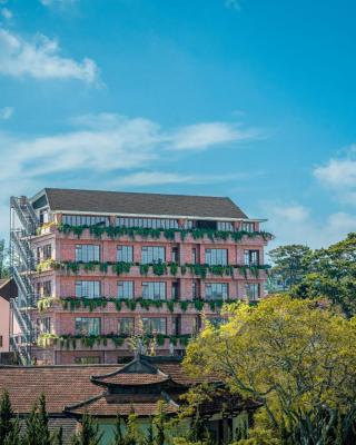 Brick House Dalat Hotel