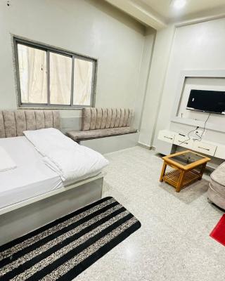 HOTEL PRAKASH GUEST HOUSE ! Varanasi ! fully-Air-Conditioned hotel at prime location with off site Parking availability, near Kashi Vishwanath Temple, and Ganga ghat