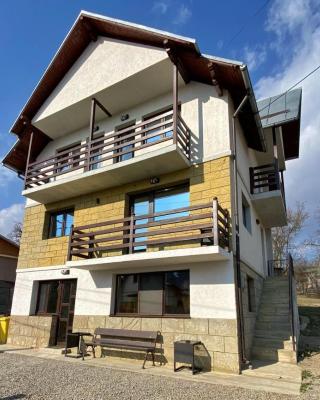 Casa Polen Comarnic
