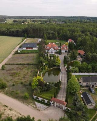 DOM GOŚCINNY NAD JEZIOREM BIAŁYM