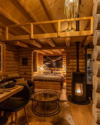 Cosy Cottage w/ Jacuzzi in Amazing Region