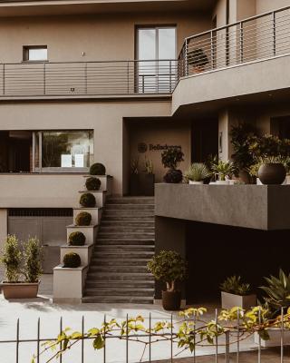 Belladonna Hotel