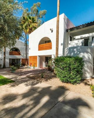 37A- Casa Grande Modern Condo 1bd w Heated Pool