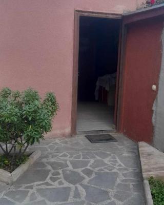 Eka,s hotel in ortachala