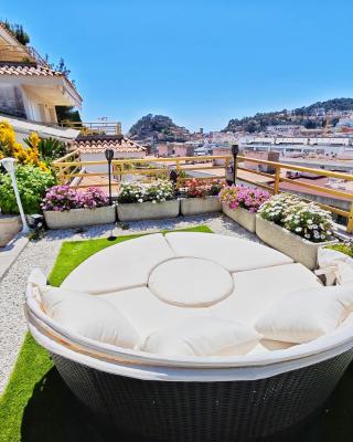 Apartment Luna Tossa De Mar 5mins walking to the beach with sea and castle view big terrace