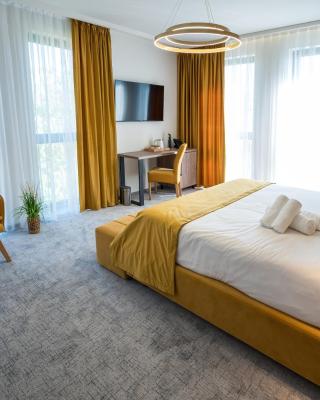 ALIVE HOTEL