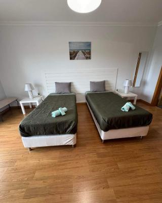 Sunny baleal guesthouse