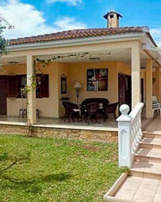 Villa particular, confortable.