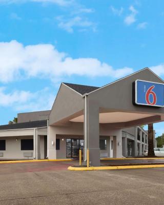 Motel 6 Lake Charles, LA