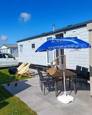 Caravan Aan Zee Arnani