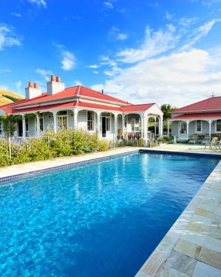 Cape South Estate - International award-winning country estate with Pacific views