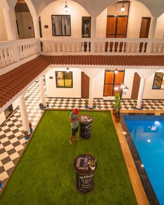 Sapphire Mansion