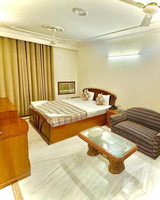 Hotel Pablas International, New Delhi, Near Metro