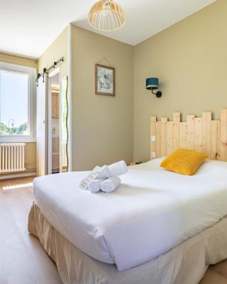 Hotel Les Vieux Acacias