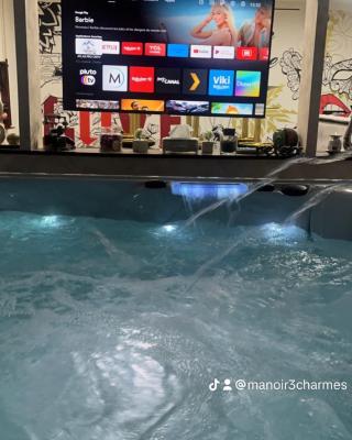 MANOIR AUX trois charmes