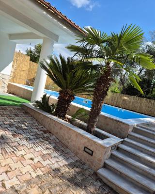Casa Vacanze Villa DaLu con piscina