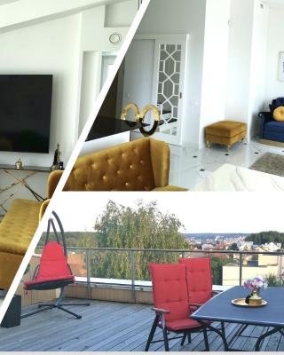 Luxury Penthouse with Large Terrace & Panoramic Old Town View