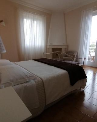 DIMORA BIANCA ROOMS