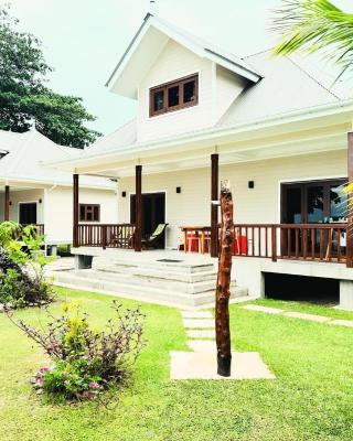 Digwa Beach Chalet