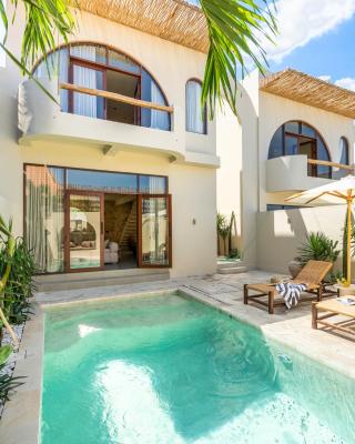 Amani Villas: New, Luxury, Mediterranean, Private Pool, Canggu