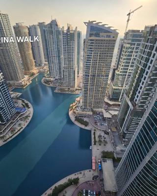 Stunning 1Bedroom Apartment - With Amazing Dubai Marina View