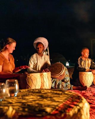 Sahara Luxury Camp & Activités