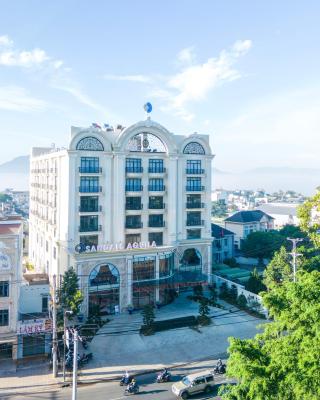 SANDALS AQUILA HOTEL