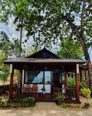 Bamboo Cottages