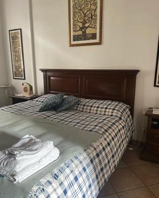Il giardino di Emilia - Intero appartamento in villa con giardino privato e piscina estiva